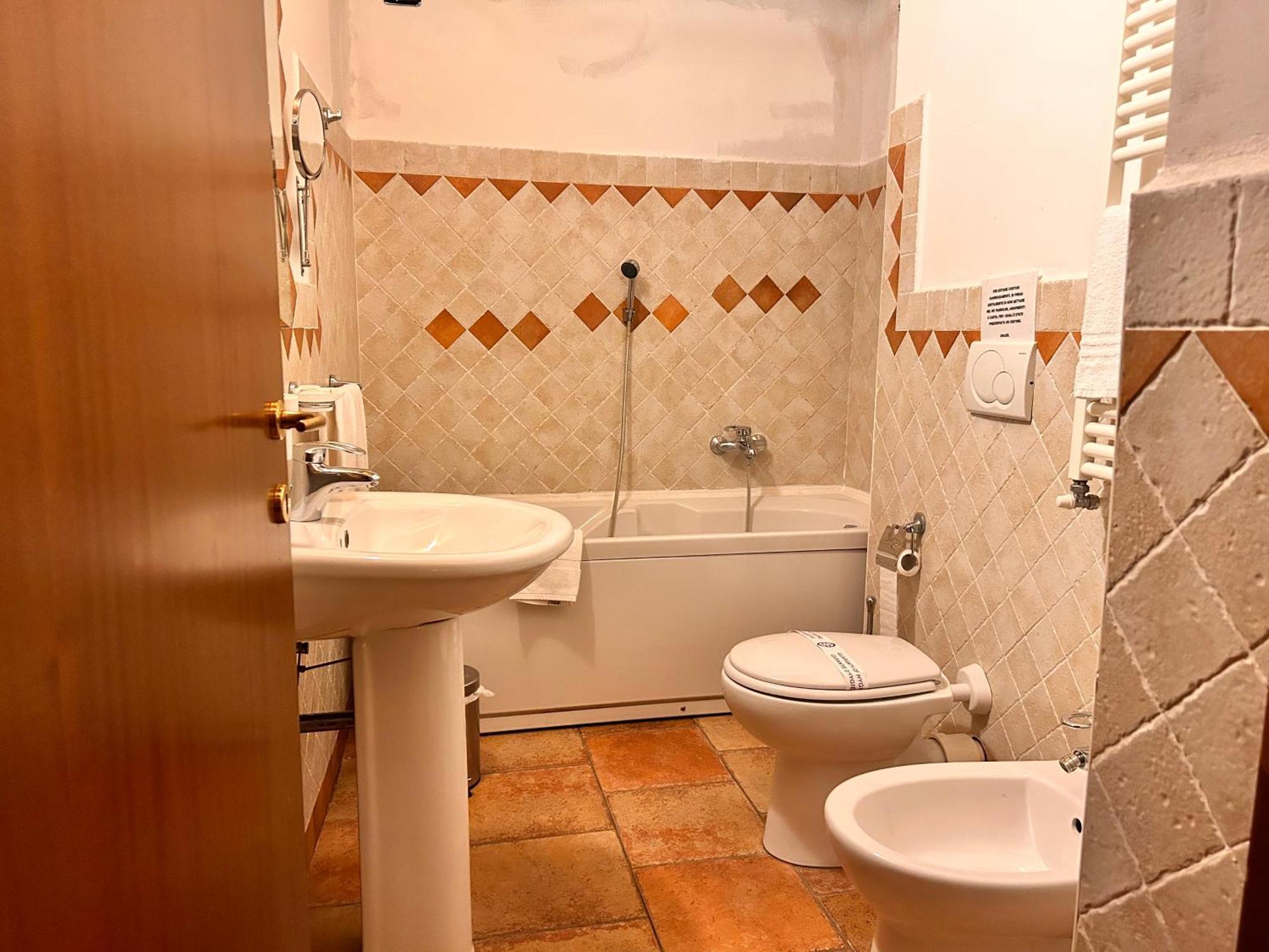 Locanda Dei Baroni Васто Экстерьер фото
