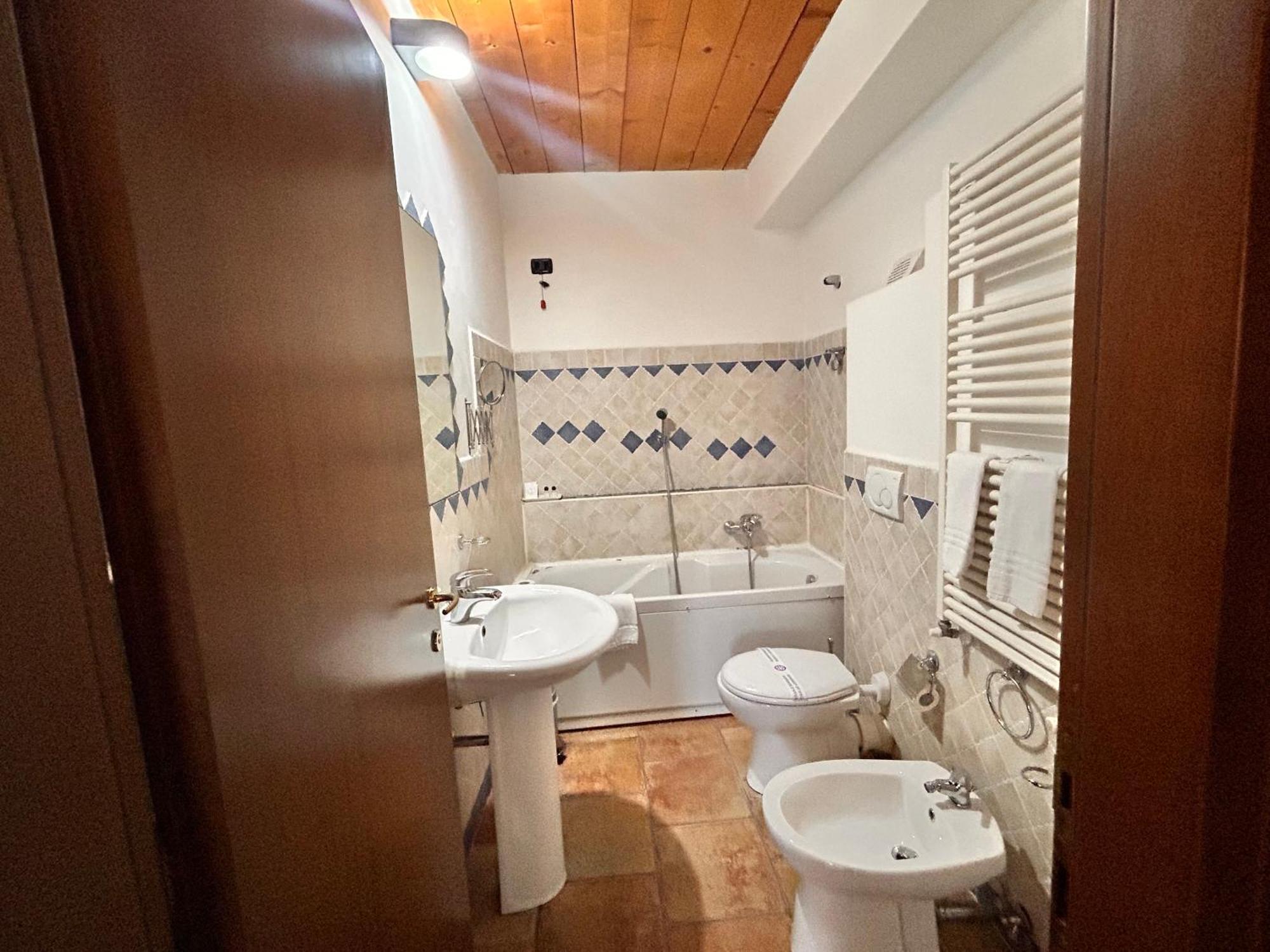 Locanda Dei Baroni Васто Экстерьер фото